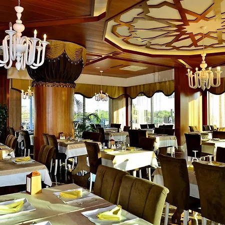 Appart hôtel Azura Park *